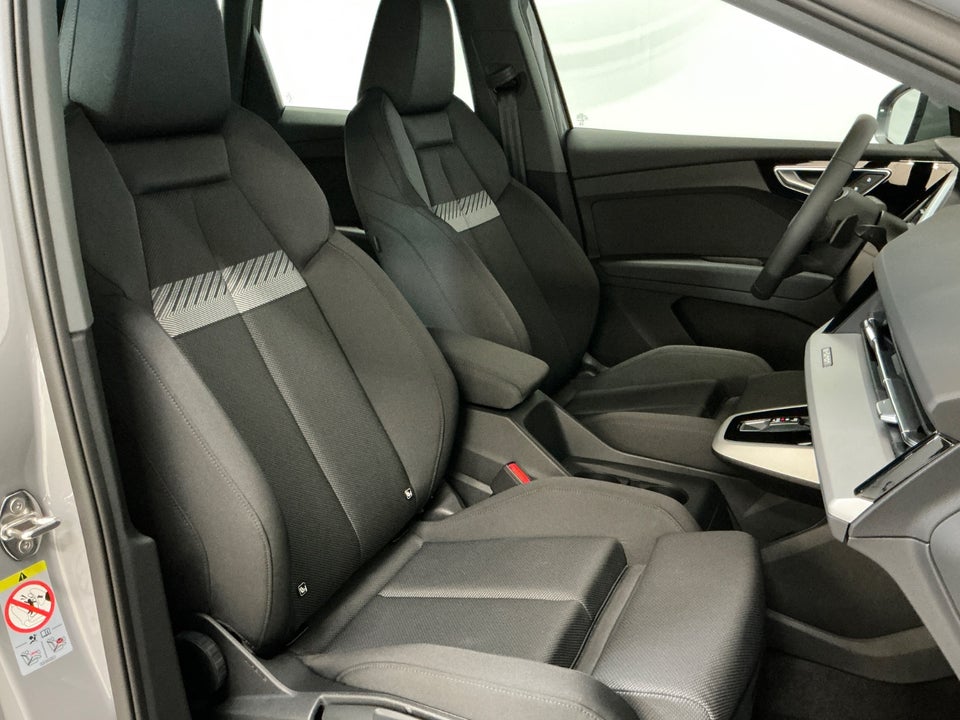 Audi Q4 e-tron 45 S-line 5d