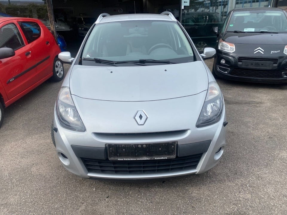 Renault Clio III 1,2 16V Avantage Sport Tourer 5d