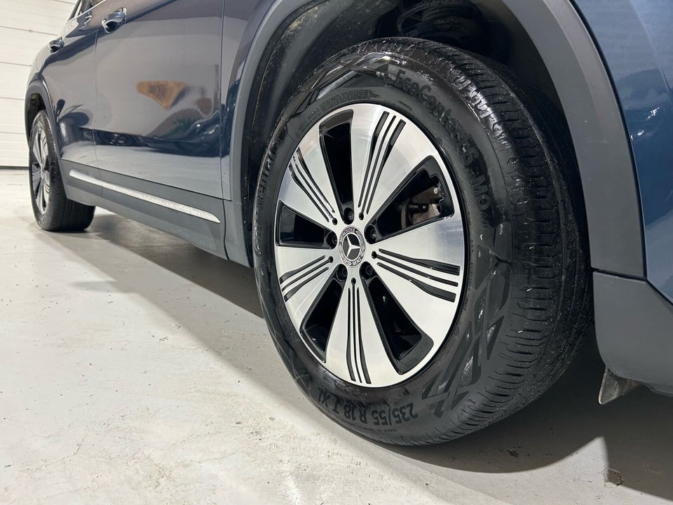 Mercedes EQA300 Progressive 4Matic 5d
