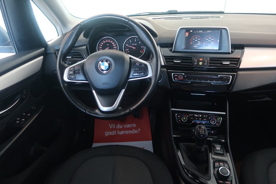 BMW 218d 2,0 Active Tourer 5d