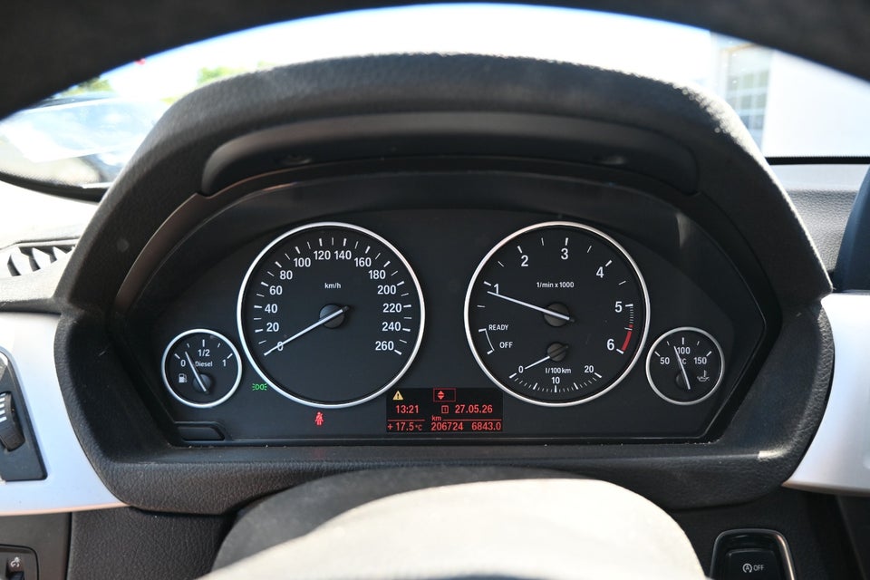 BMW 320d 2,0 Touring 5d