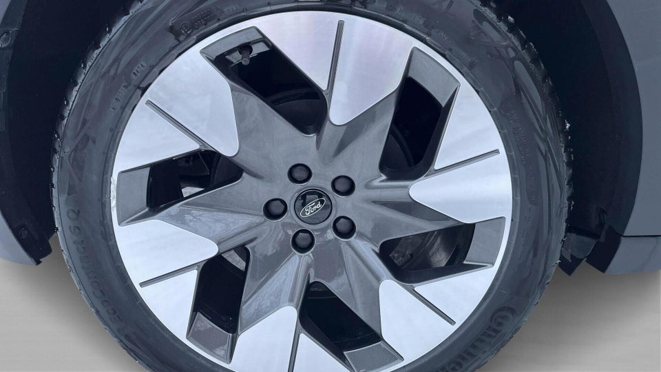 Ford Explorer 77 Premium Extended Range 5d