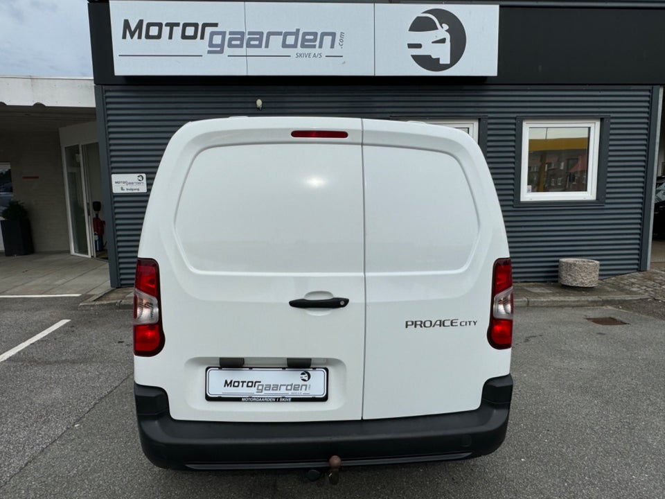 Toyota ProAce City 1,5 D 75 Medium Base 5d