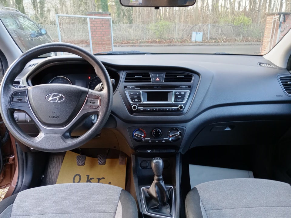 Hyundai i20 1,25 Comfort 5d