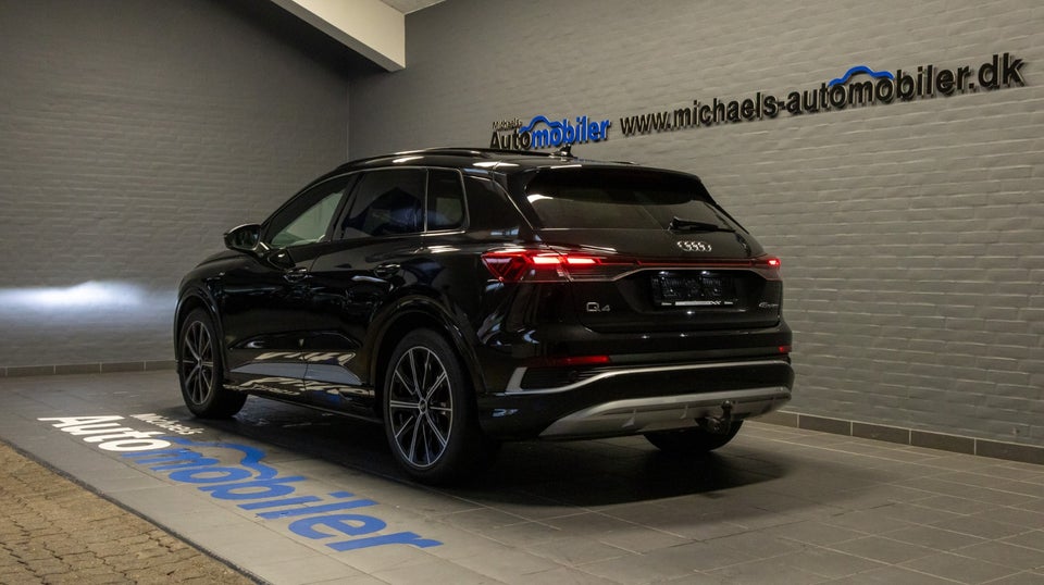 Audi Q4 e-tron 45 S-line 5d