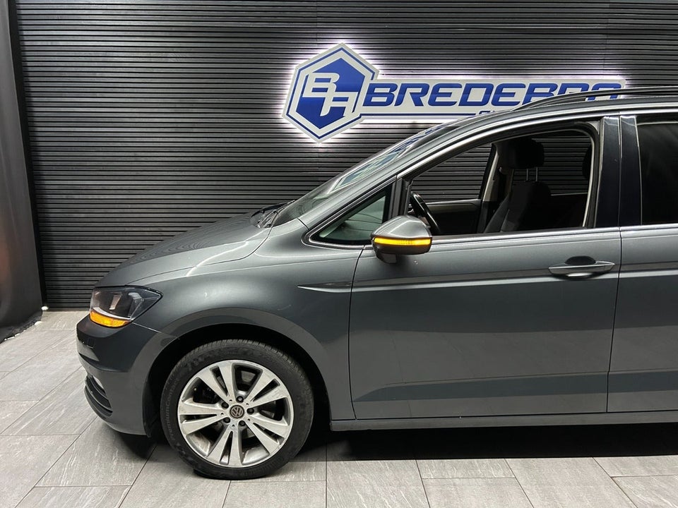 VW Touran 1,6 TDi 115 Comfortline DSG 7prs 5d