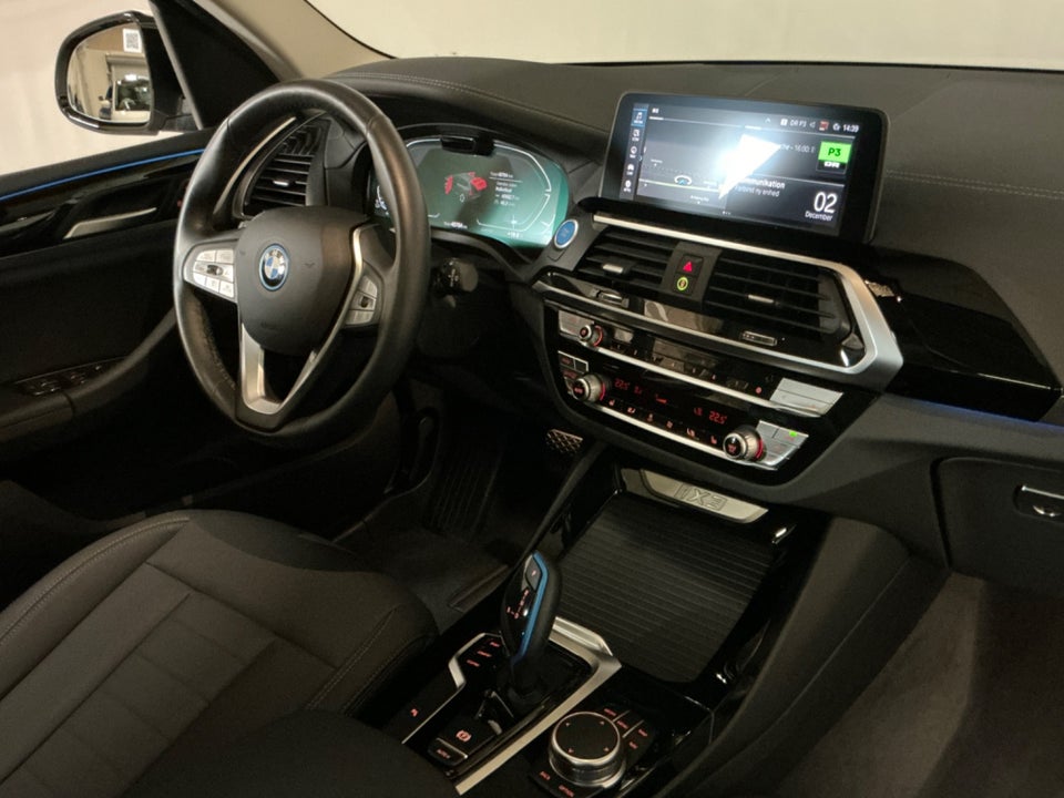 BMW iX3 Charged 5d