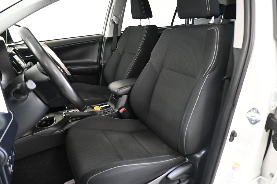 Toyota RAV4 2,5 Hybrid H3 MDS 5d