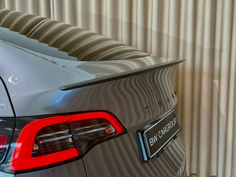 Tesla Model Y Performance AWD 5d