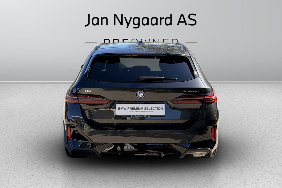 BMW i5 eDrive40 Touring Supercharged 5d
