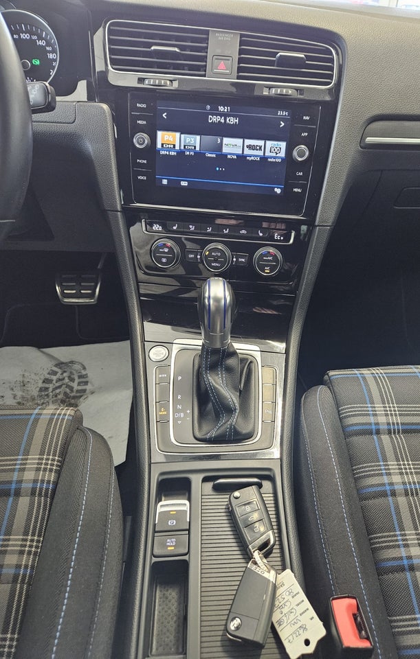 VW Golf VII 1,4 GTE DSG 5d