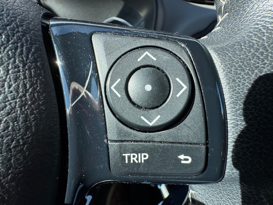 Toyota Yaris 1,0 VVT-i T2 5d