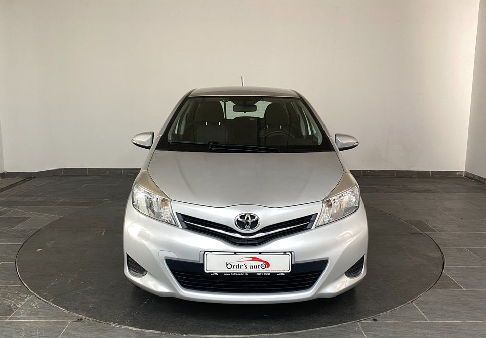 Toyota Yaris 1,0 VVT-i T1 5d