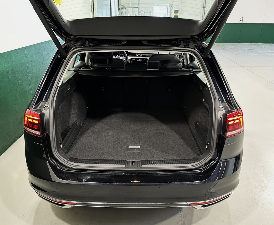 VW Passat 1,5 TSi 150 Elegance+ Variant DSG 5d