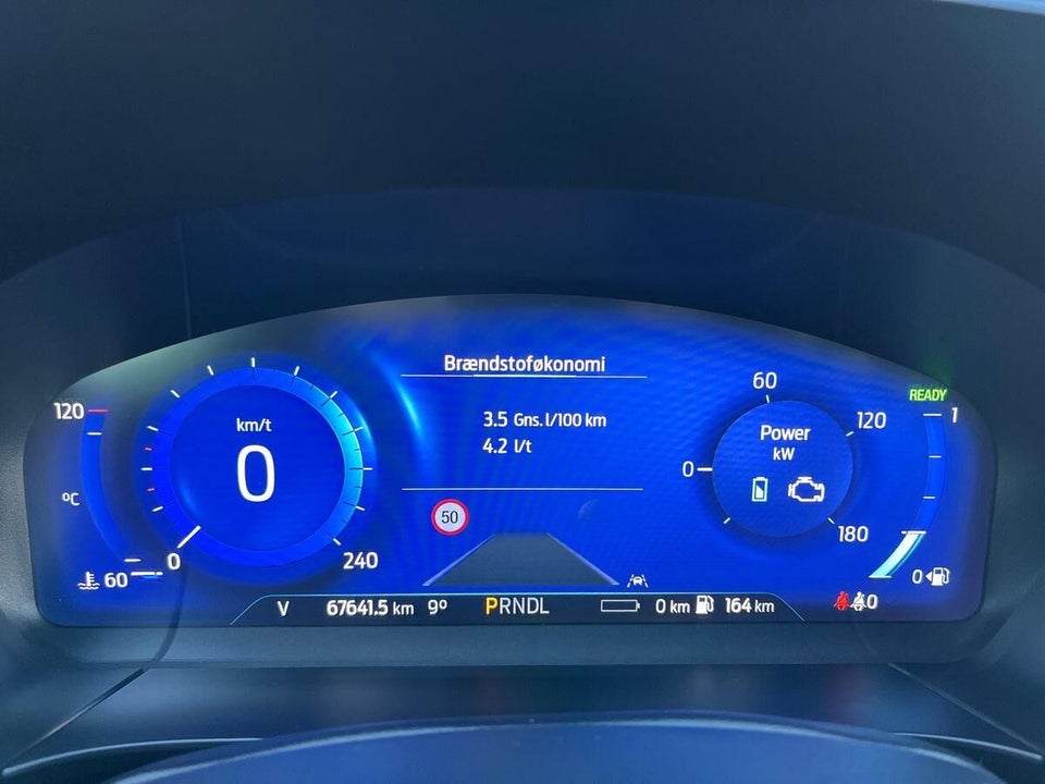 Ford Kuga 2,5 PHEV ST-Line X CVT 5d