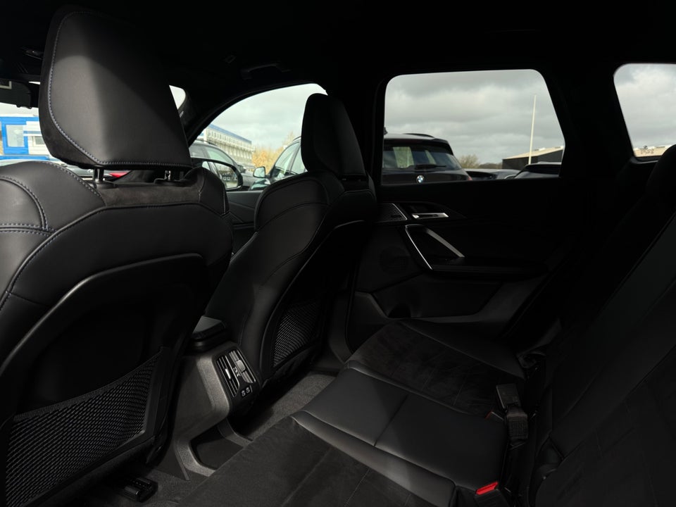 BMW iX1 eDrive20 Fully Charged M-Sport 5d