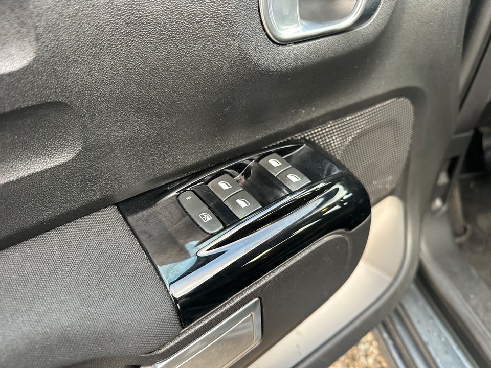 Citroën C3 1,2 PureTech 82 Iconic 5d