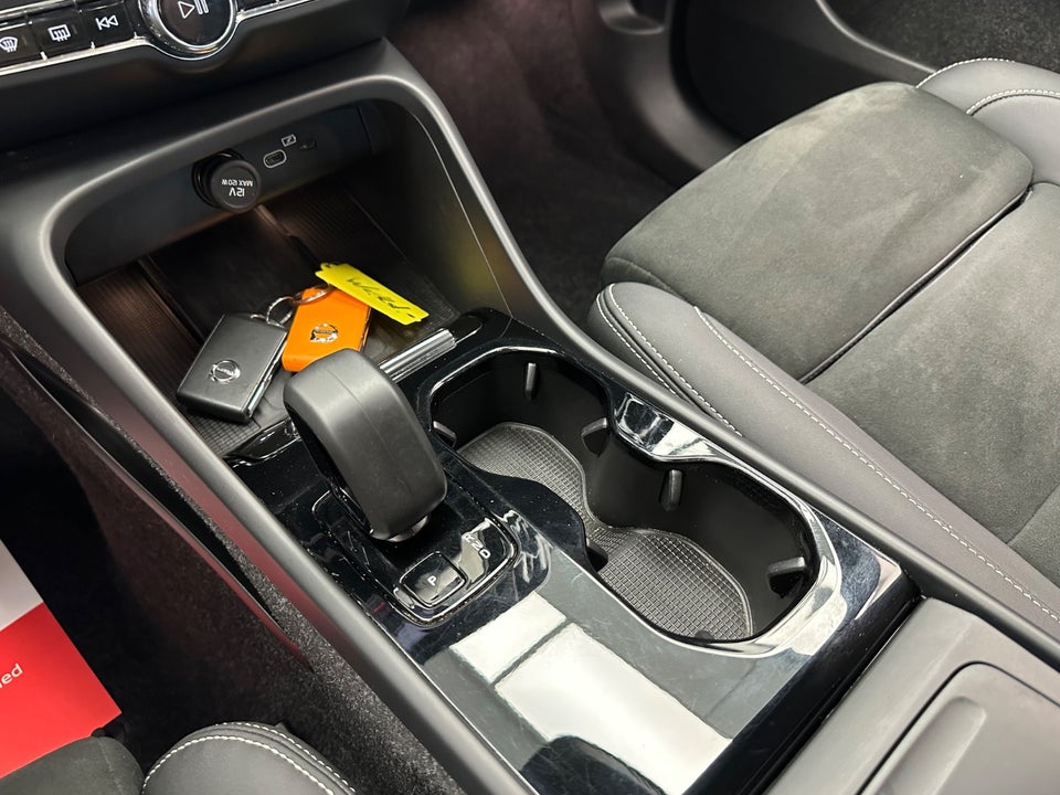 Volvo XC40 P8 ReCharge Twin Plus 5d