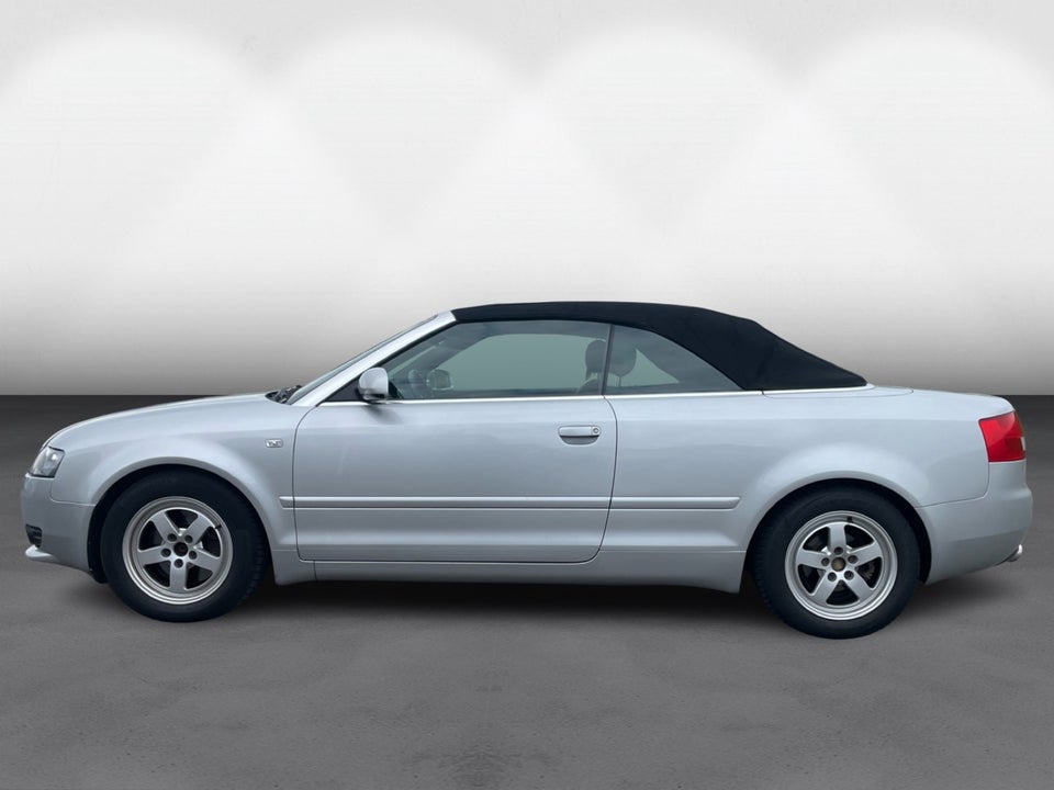 Audi A4 3,0 V6 Cabriolet Multitr. 2d