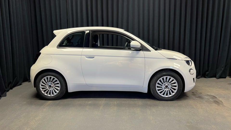 Fiat 500e 42 Icon 3d