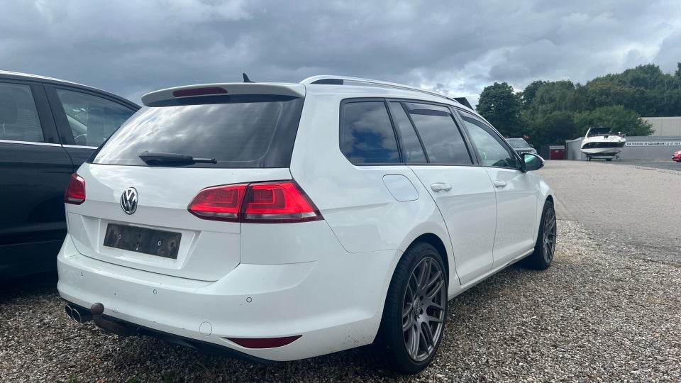 VW Golf VII 2,0 TDi 150 Comfortline Variant DSG BM 5d
