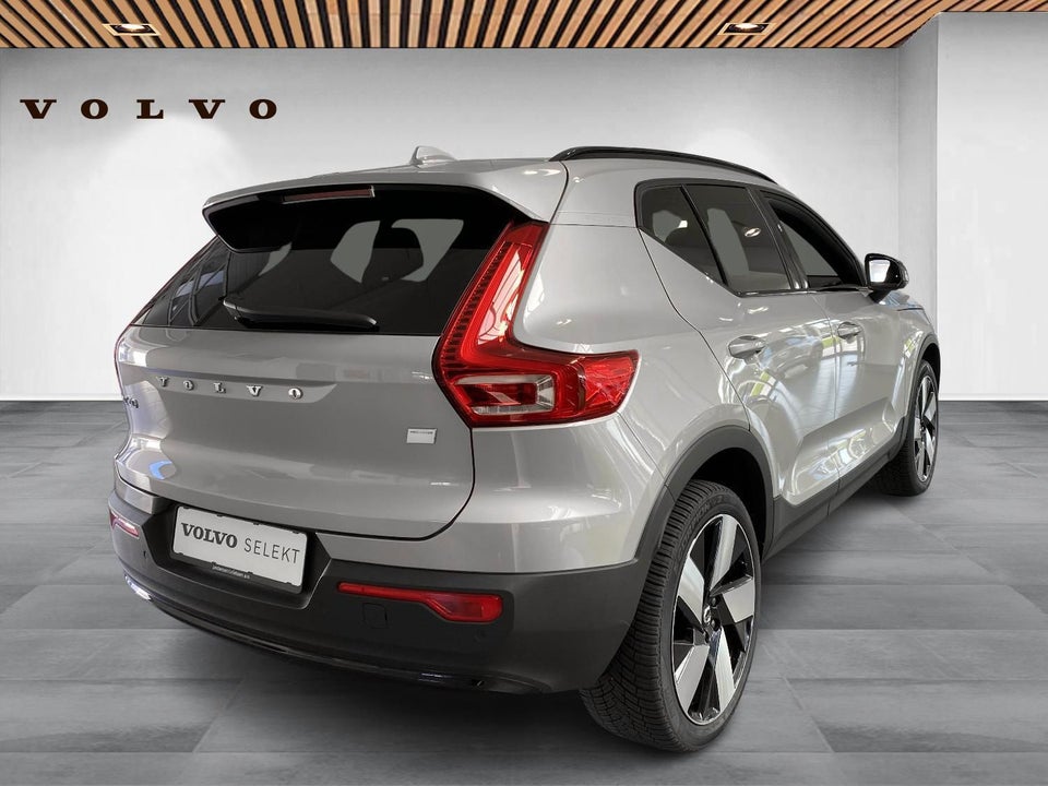 Volvo XC40 ReCharge Extended Range Plus 5d