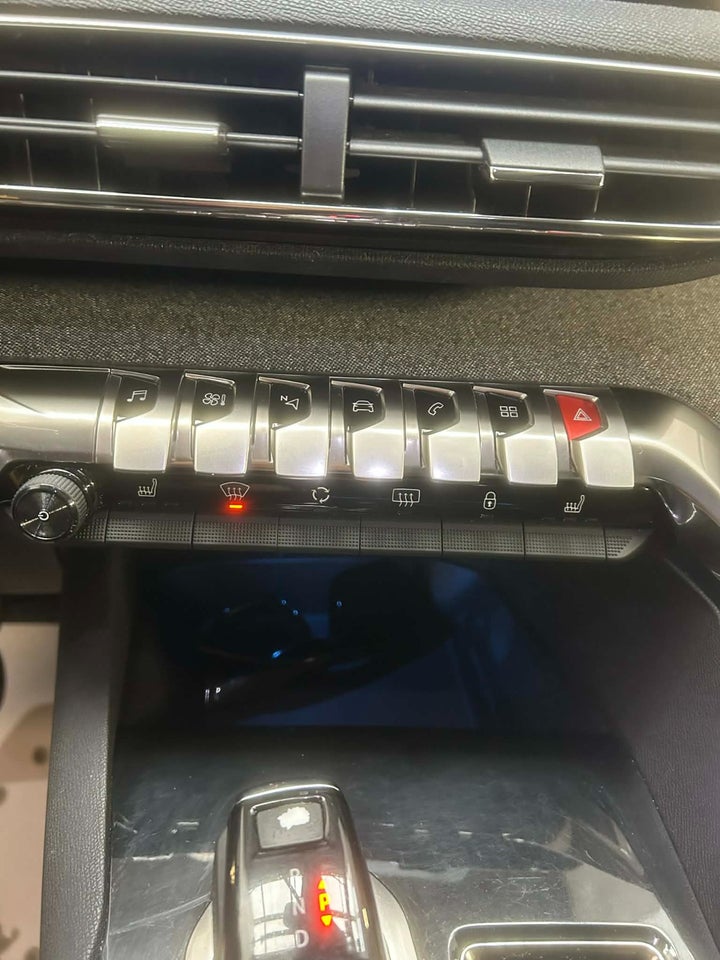 Peugeot 3008 1,6 BlueHDi 120 Allure EAT6 5d