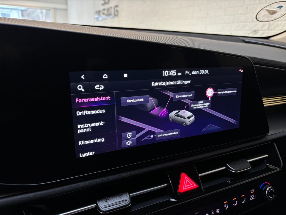 Kia Niro 64 EV Access 5d