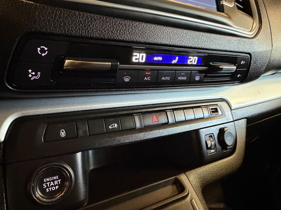 Peugeot e-Expert 75 L2 Premium Van