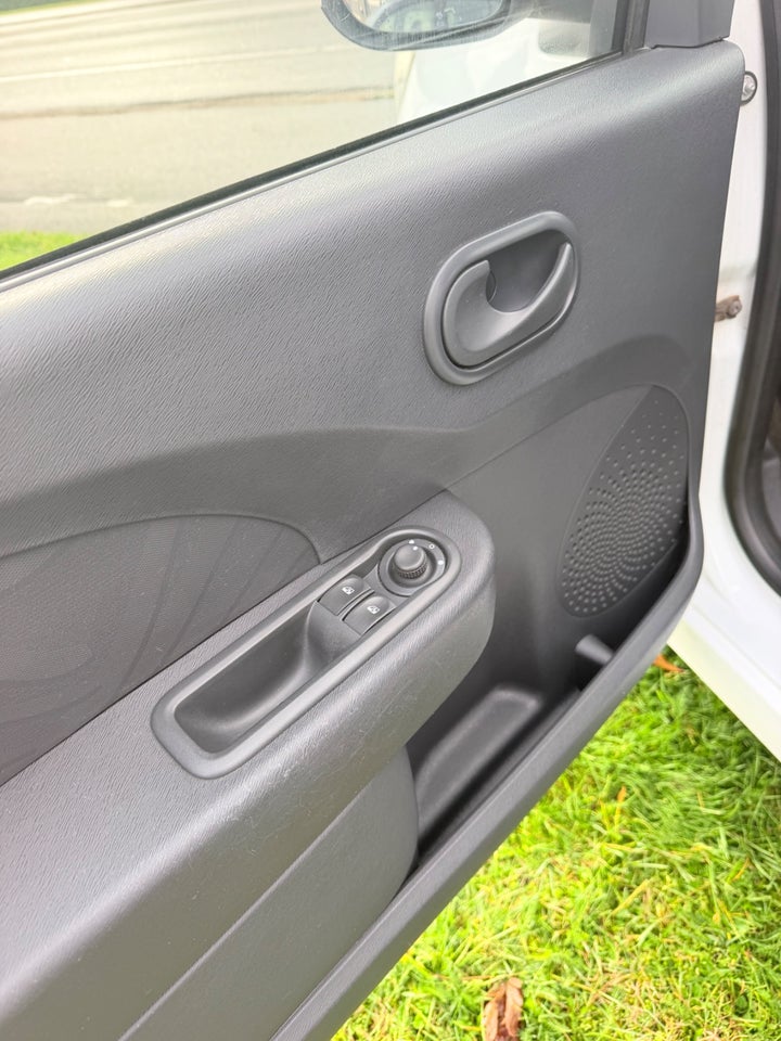 Renault Twingo 1,2 16V Authentique ECO2 3d