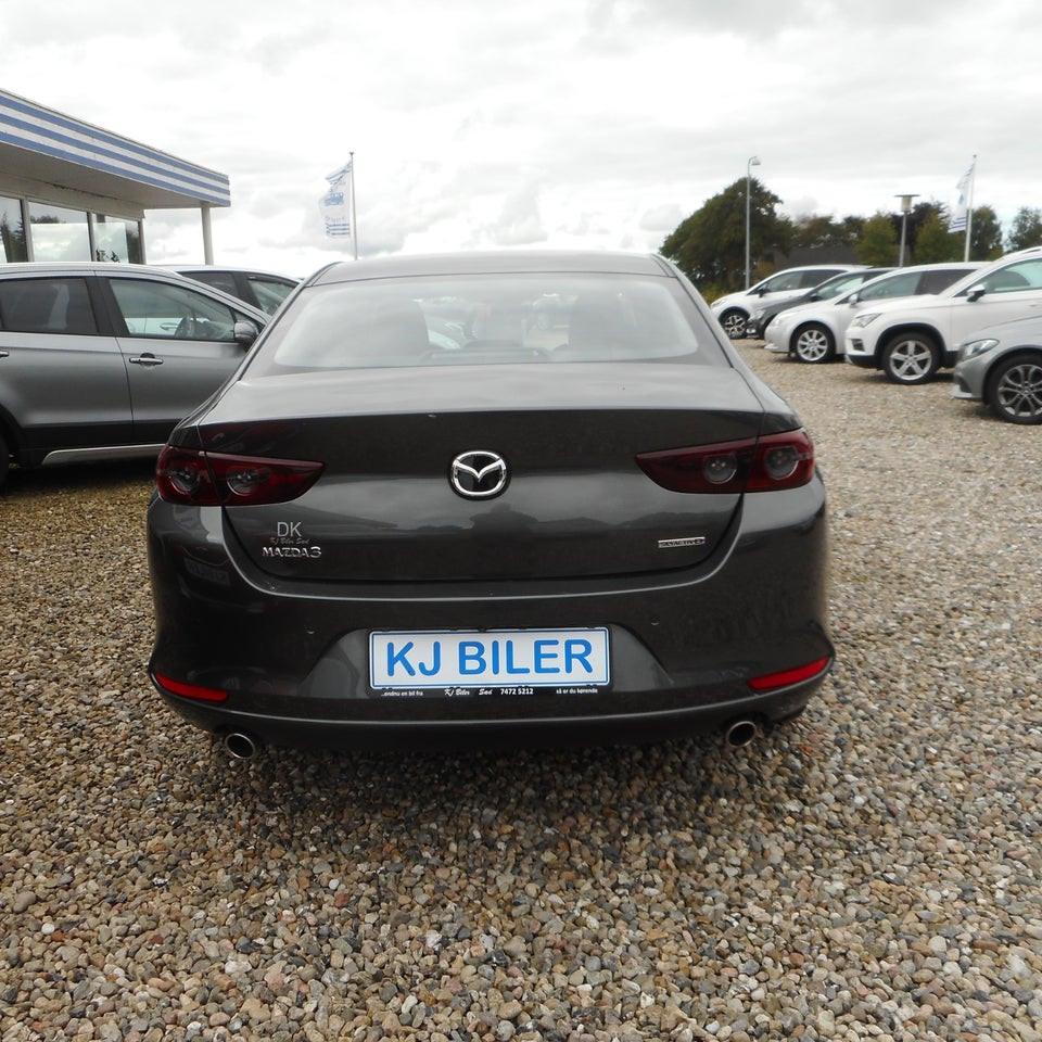 Mazda 3 1,8 SkyActiv-D 116 Sky 4d