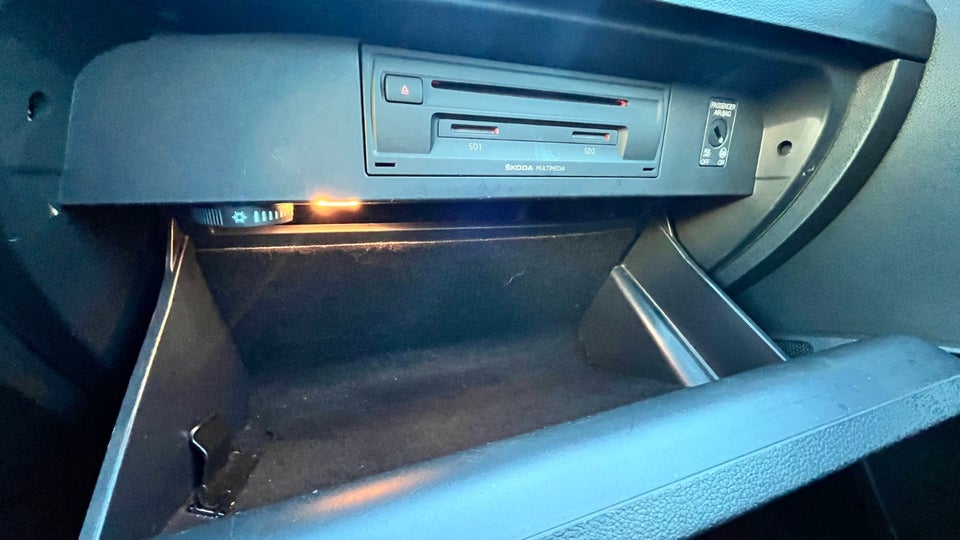 Skoda Octavia 2,0 TDi 184 RS Combi 5d