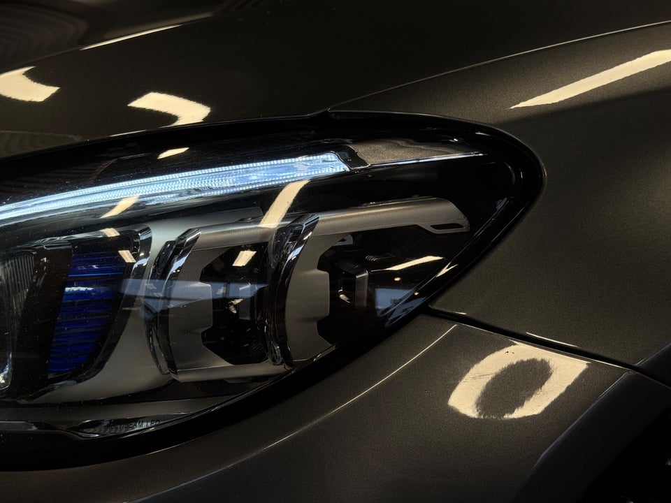 Mercedes C300 de 2,0 AMG Line stc. aut. 5d