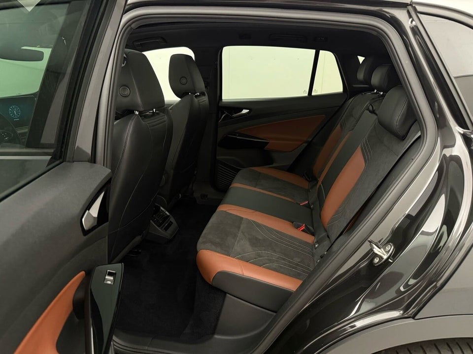 VW ID.4 77 Pro Performance Tech 5d