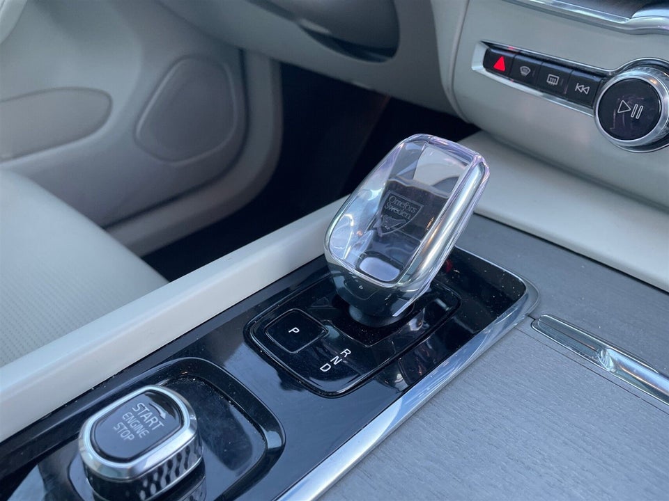 Volvo XC60 2,0 T6 ReCharge Ultra aut. AWD 5d