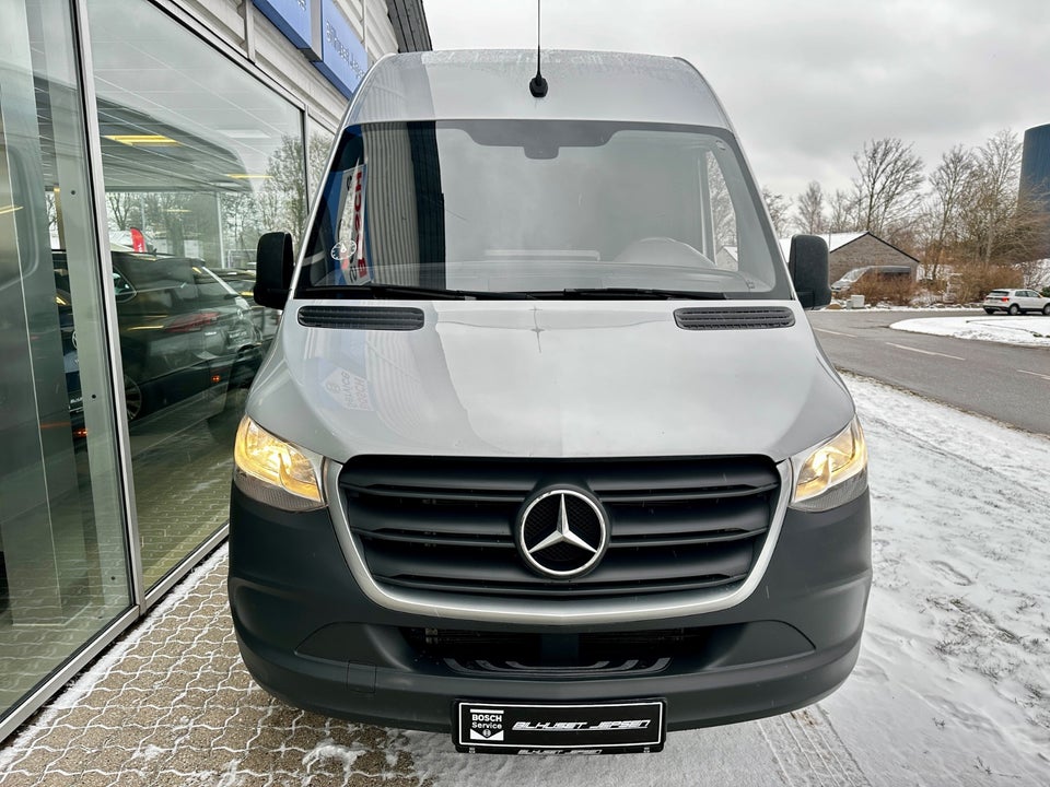 Mercedes Sprinter 317 2,0 CDi A2 Kassevogn aut. RWD
