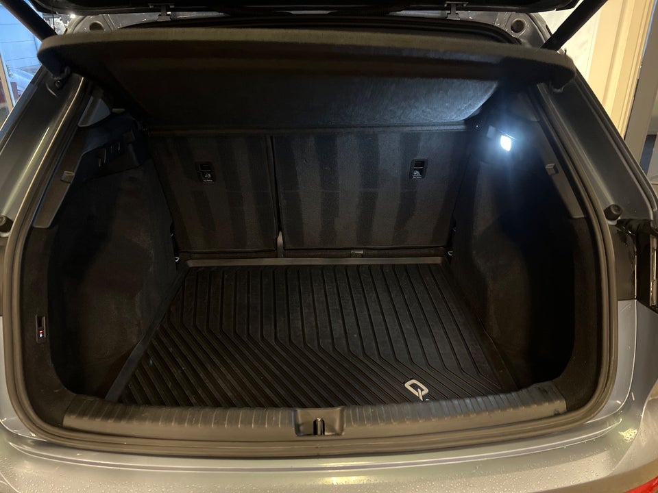 Audi Q4 e-tron 40  5d