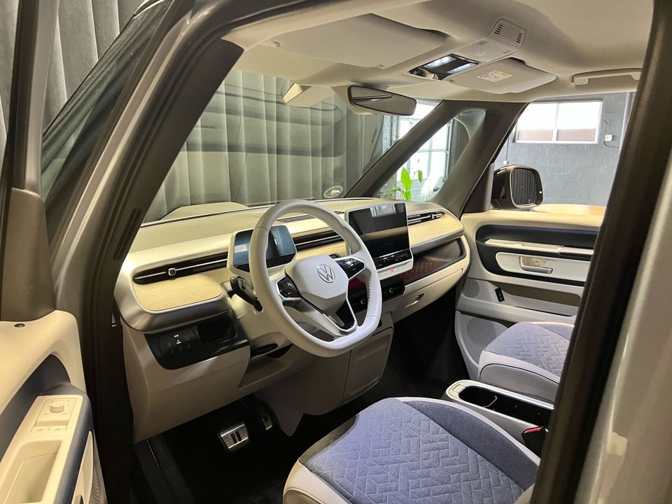 VW ID.Buzz 77 Pro SWB 5d