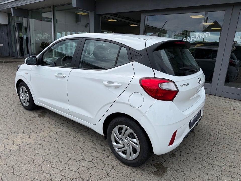 Hyundai i10 1,0 MPi Essential AMT 5d