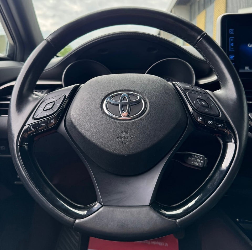 Toyota C-HR 1,8 Hybrid C-HIC CVT 5d