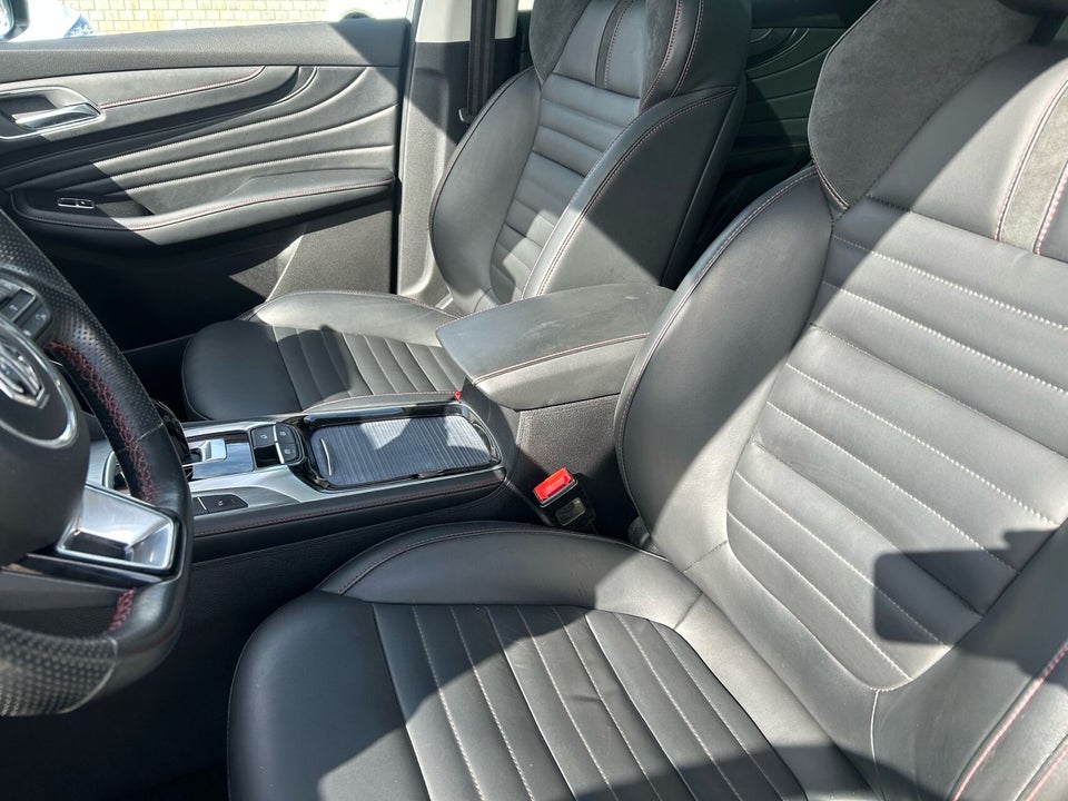 MG EHS 1,5 PHEV Luxury 5d