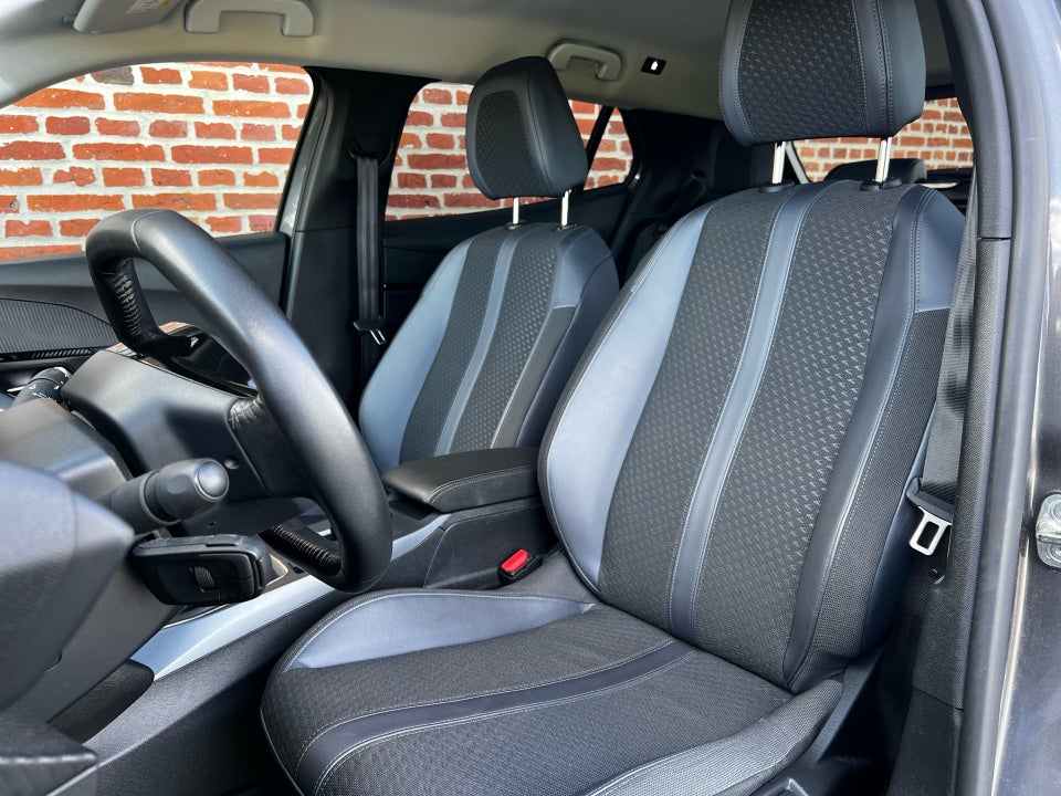 Peugeot 2008 1,5 BlueHDi 100 Edition:210+ 5d