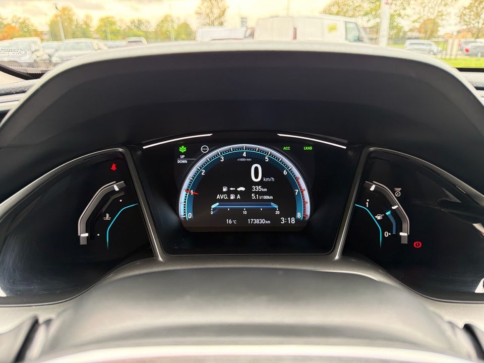 Honda Civic 1,5 VTEC Turbo Elegance 4d