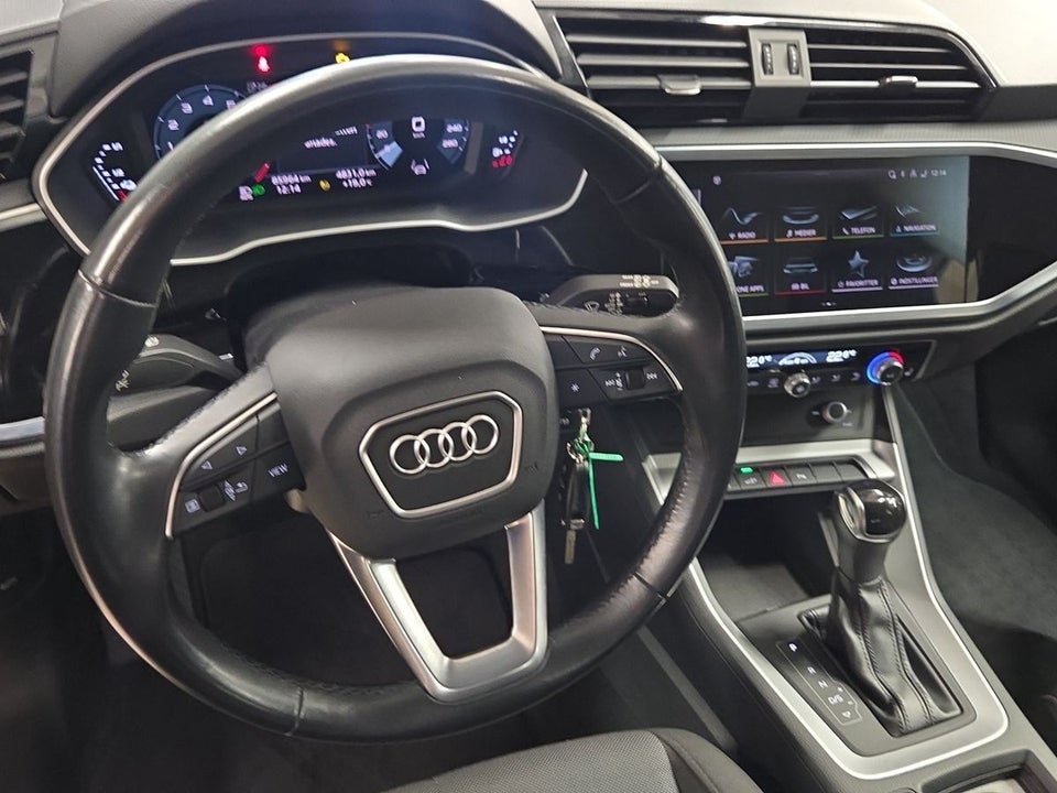Audi Q3 45 TFSi e Attitude plus S-tr. 5d