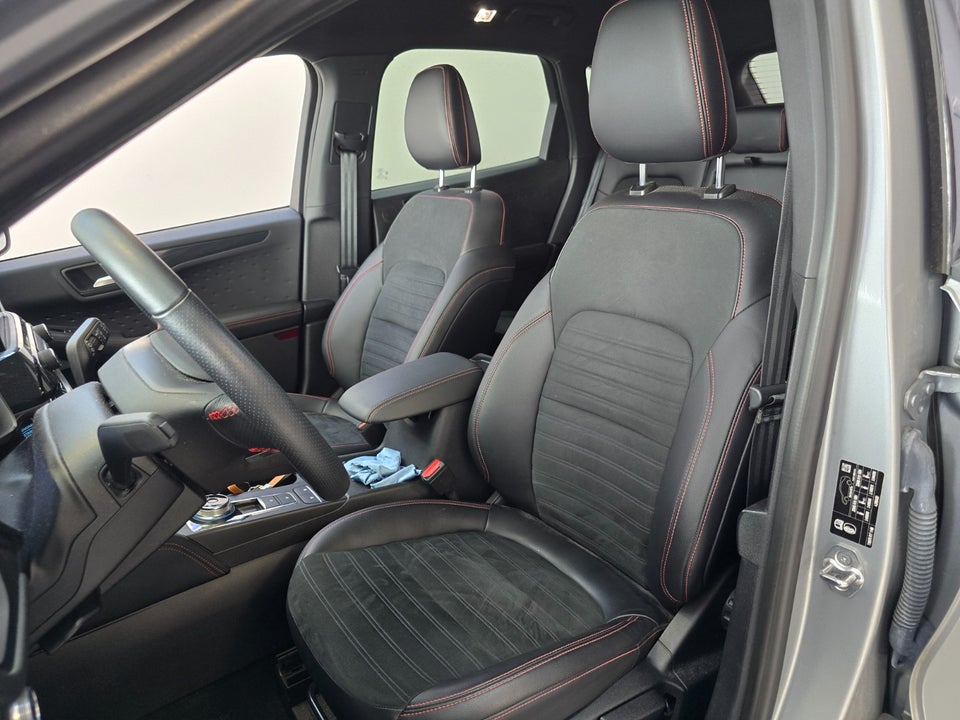 Ford Kuga 2,5 PHEV ST-Line X CVT 5d