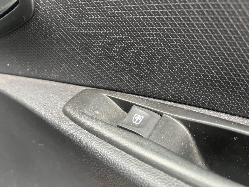 Renault Clio IV 0,9 TCe 90 Zen Sport Tourer 5d