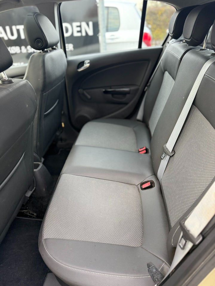 Opel Corsa 1,4 16V Sport 5d