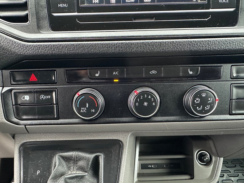 VW Crafter 35 2,0 TDi 140 Kassevogn L3H2 aut.