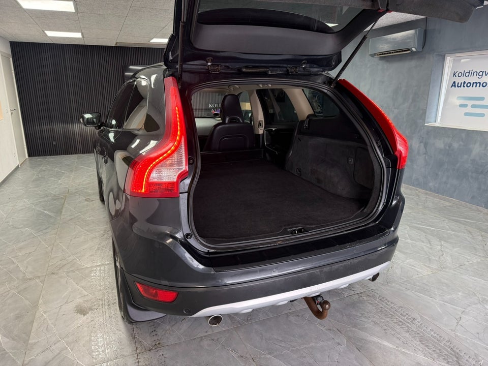Volvo XC60 2,0 D3 136 Kinetic aut. Van 5d