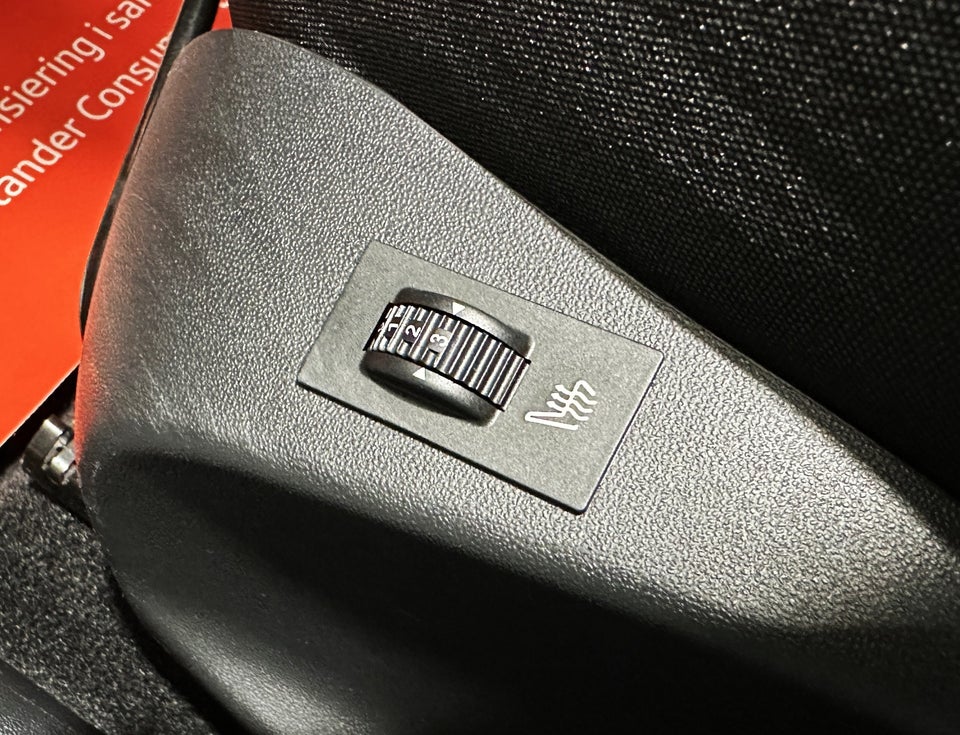 Peugeot 208 1,5 BlueHDi 100 Prestige 5d